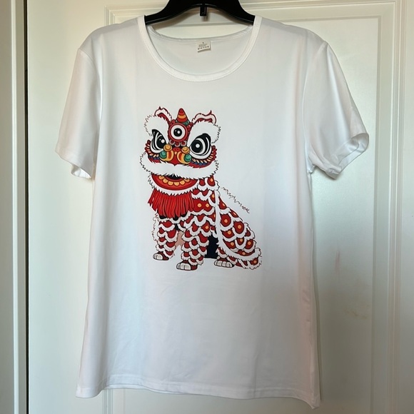NWOT Chinese New Year dancing lion graphic tee Size L poly span blend - Picture 1 of 9
